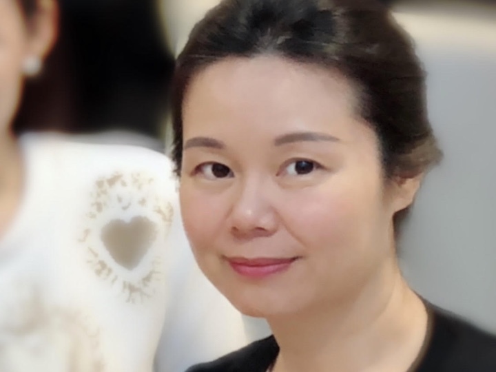 Liuyi luo founder ceo righteous capital profilephoto
